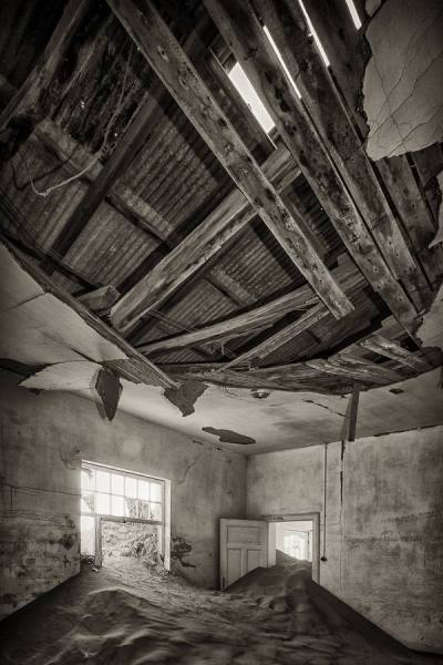Photograph Karin De Winter The Ceiling on One Eyeland